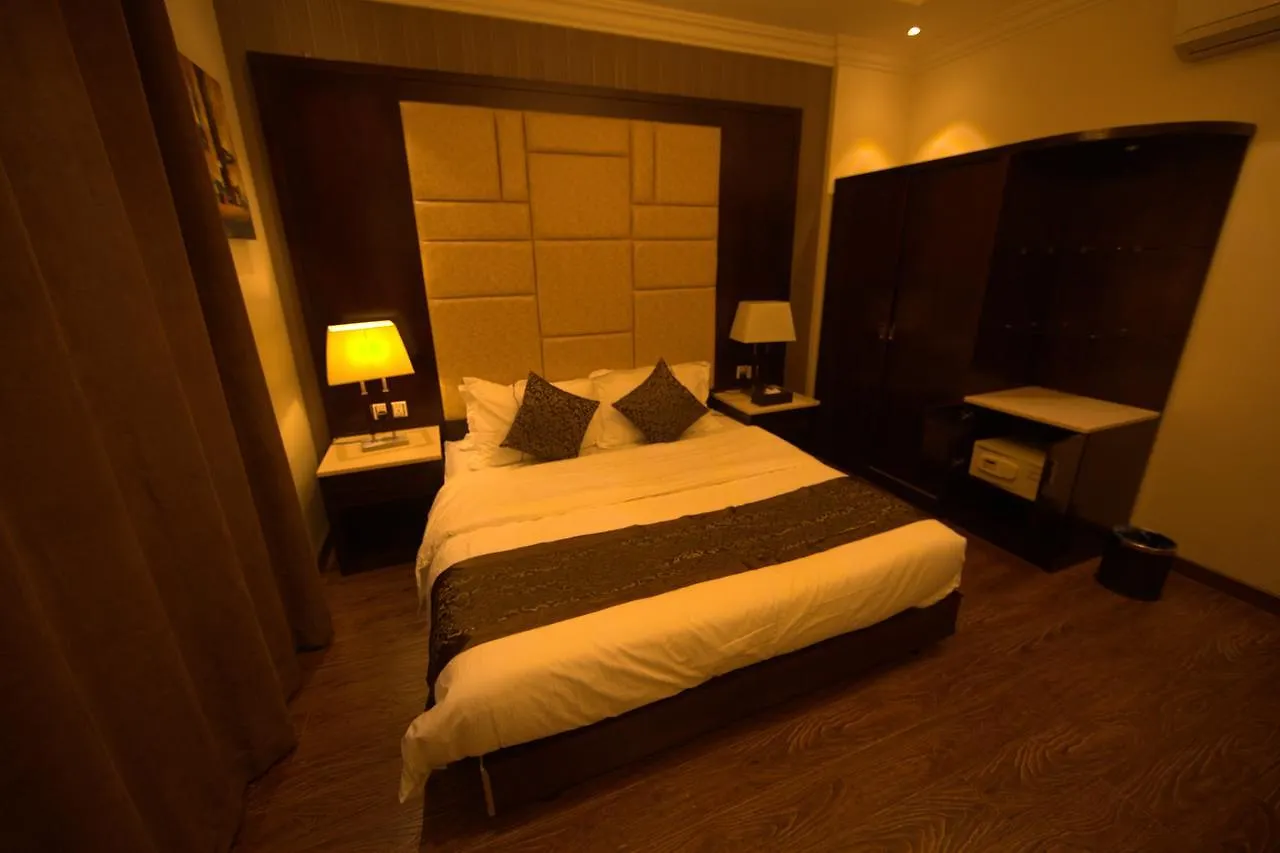 ריאד Rose Palace Hotel Suites